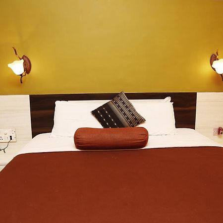 Horseland Hotel & Mountain Spa Matheran Esterno foto