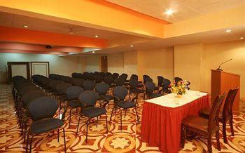 Horseland Hotel & Mountain Spa Matheran Esterno foto